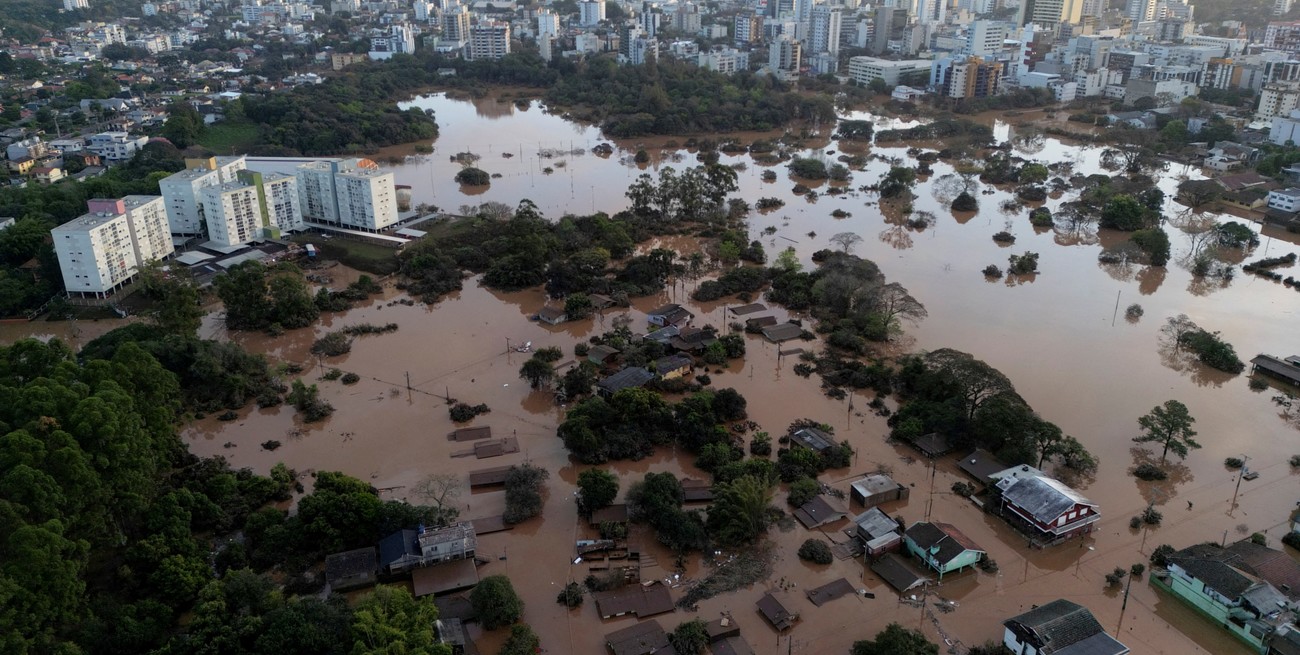 Ya son 37 los muertos por el paso del ciclón por el sur de Brasil