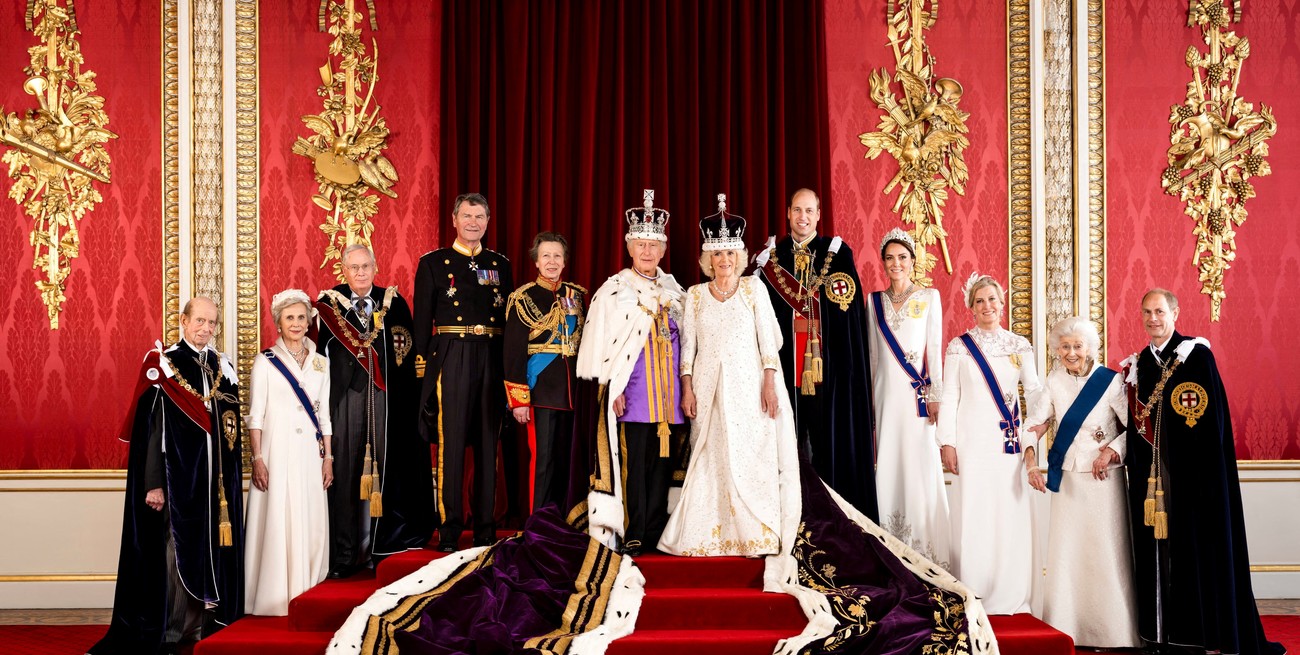 Los cinco momentos clave del primer año de reinado de Carlos III