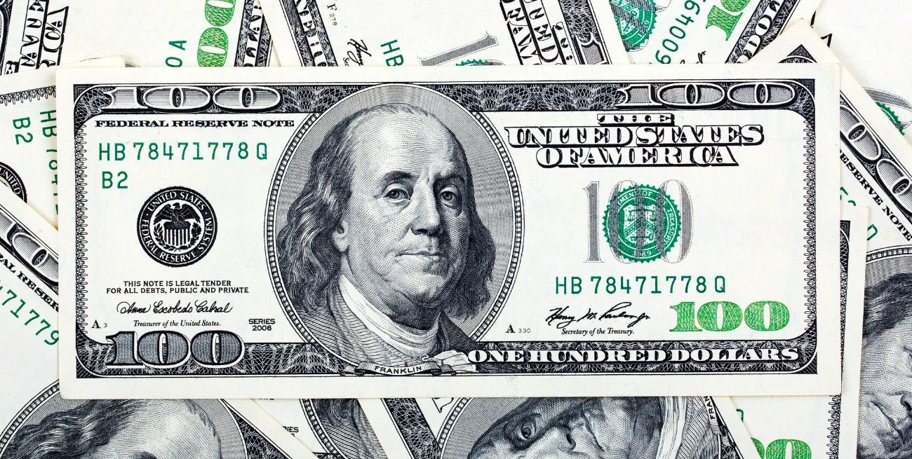 El dólar blue volvió a subir: a cuánto cerró este martes
