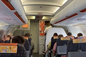 Los pasajeros tendrán que responder por los hechos y se enfrentan a una posible sanción.