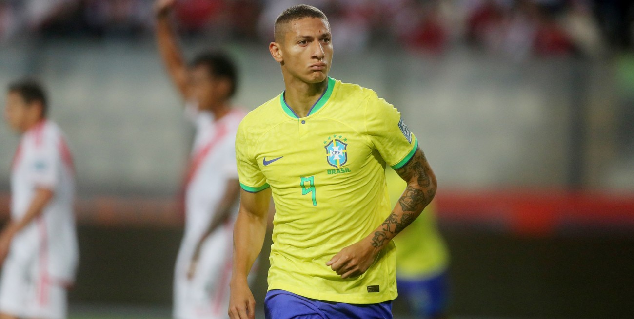 "Buscaré ayuda psicológica": Richarlison explicó su llanto en la goleada de Brasil a Bolivia