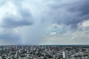 La ciudad de Santa Fe llegó a los 30°C, con nubosidad variable y una humedad del 58%. Crédito: Fernando Nicola