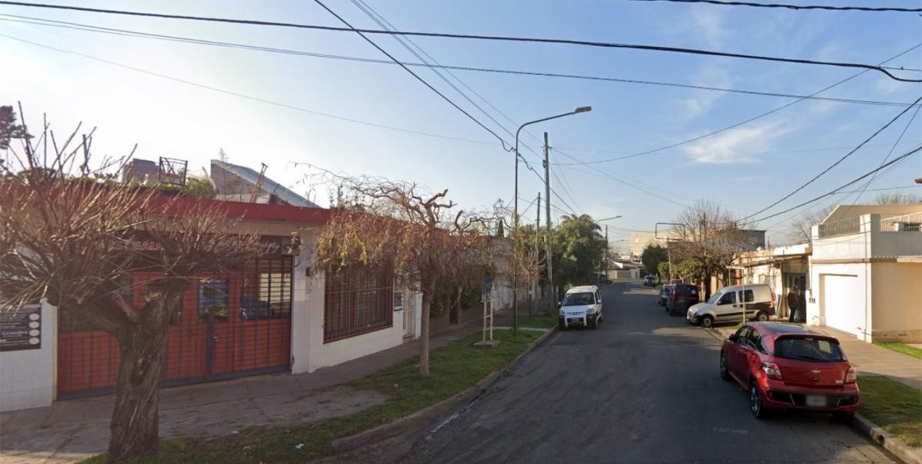 Video: balearon a una mujer para robarle 10 mil dólares en Hurlingham