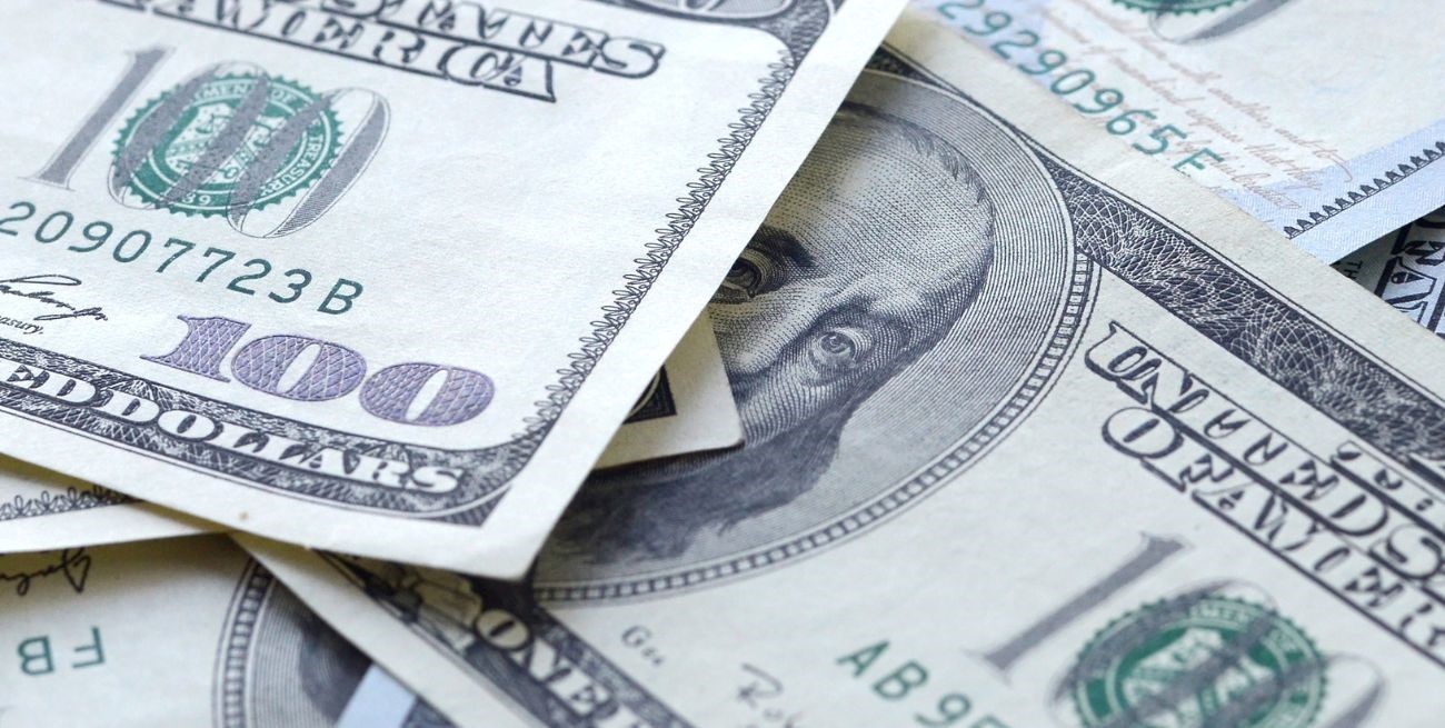 El dólar blue revirtió la suba inicial: a cuánto cerró este miércoles
