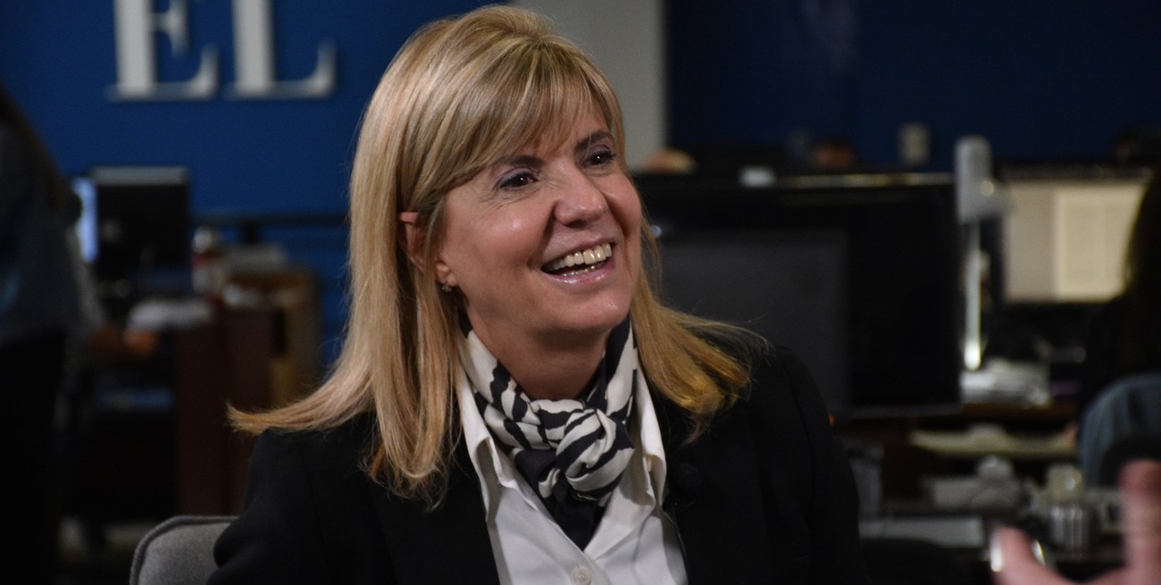 Rodenas en el avión a Tucumán