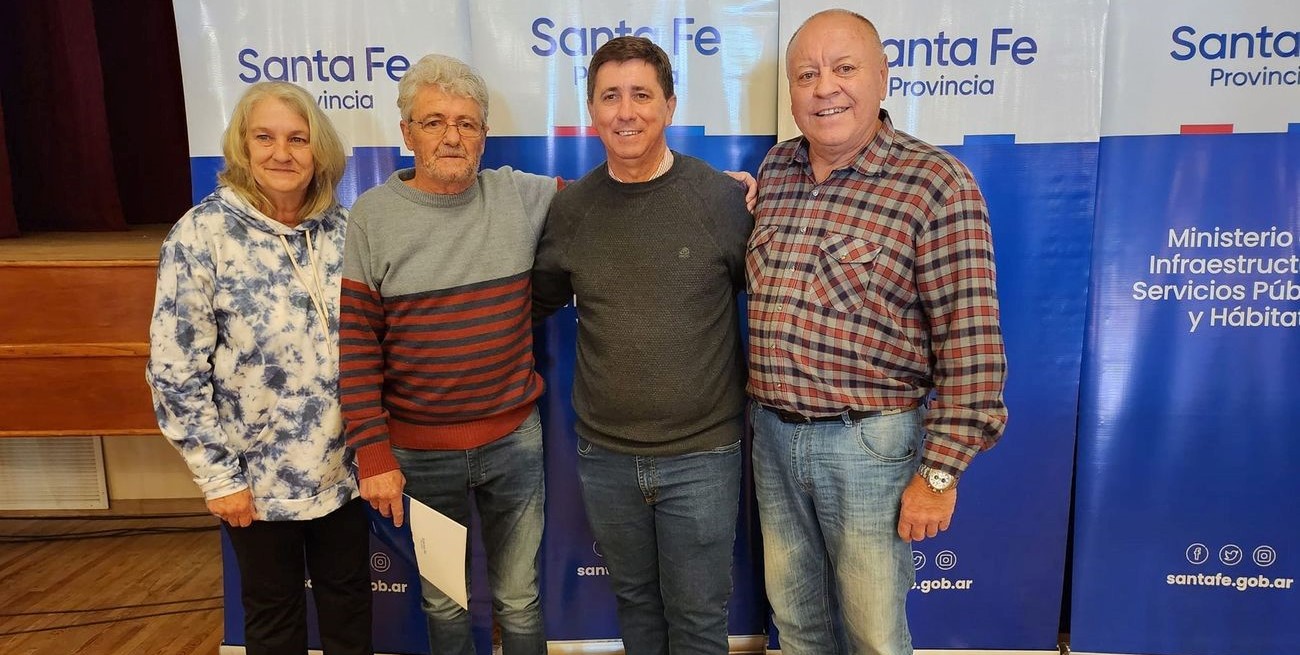 Provincia entregó escrituras a familias del departamento Las Colonias