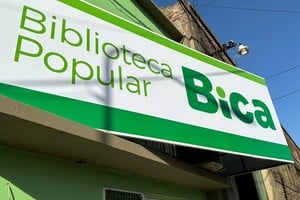 La Biblioteca Popular Bica nació de la iniciativa solidaria de un grupo de vecinos.