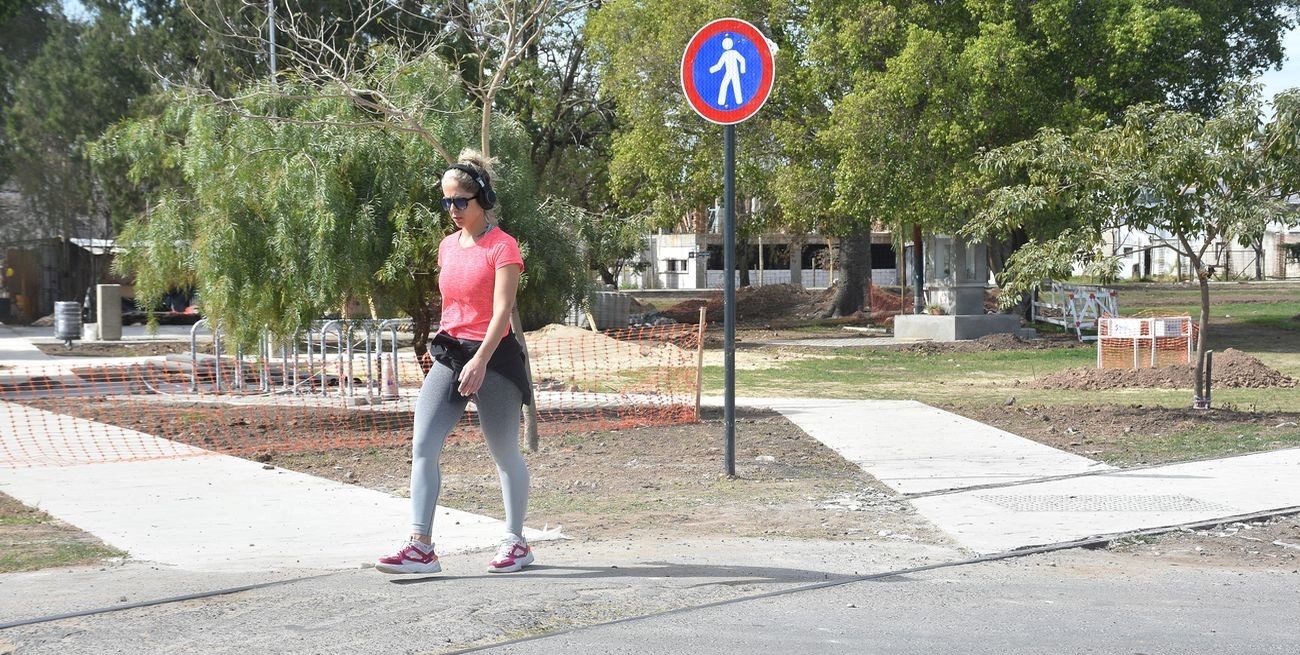Estiran el plazo para finalizar las obras de la plaza Chaplin y Paseo Escalante 