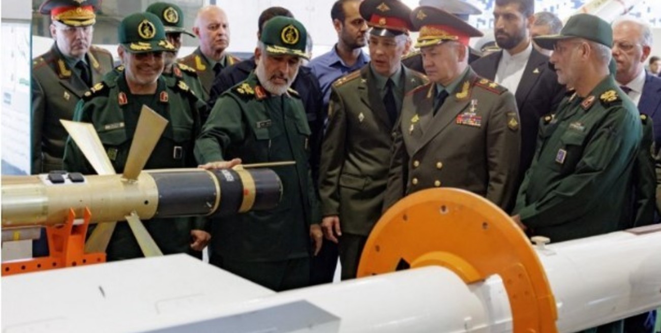 Irán exhibió su nuevo dron de "largo alcance"