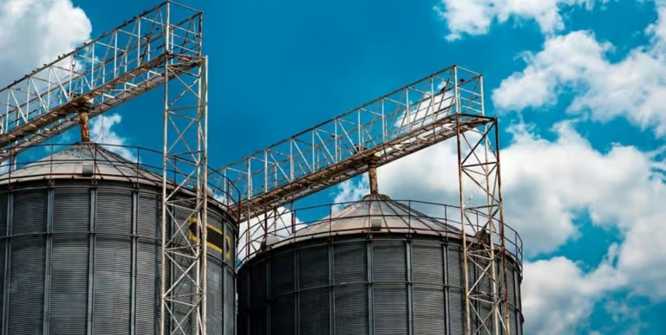 Allanaron una acopiadora por la compra de cereal robado