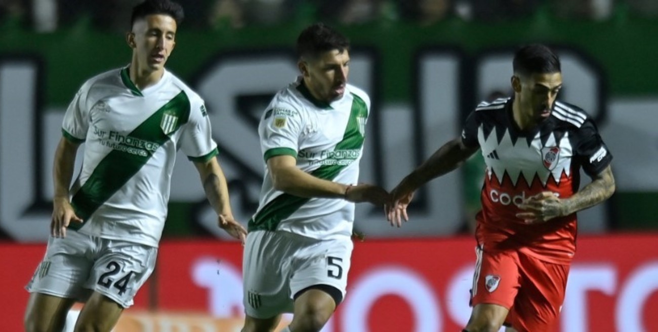 River empató con Banfield y llegará al Superclásico sin ganar ningún partido