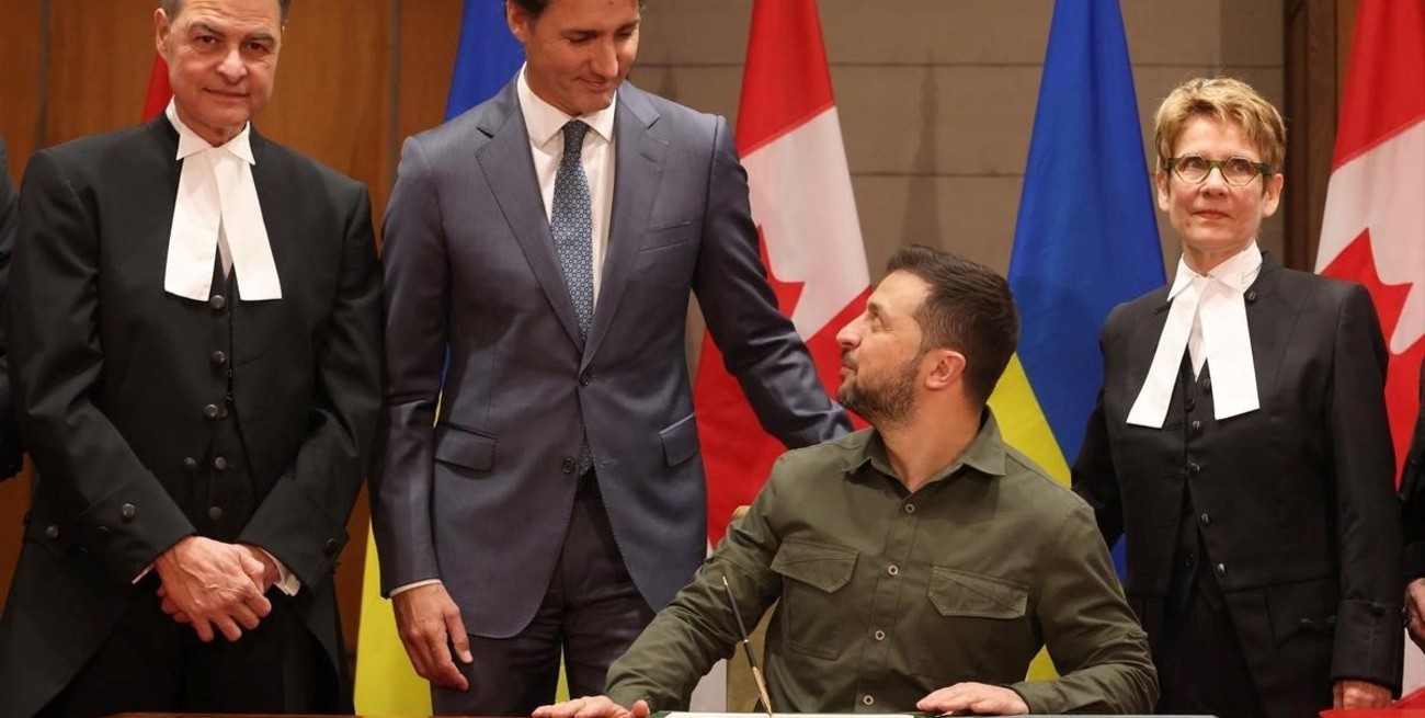 Rusia anuncia medidas contra Canadá, que pide perdón por homenajear a un veterano nazi ucraniano