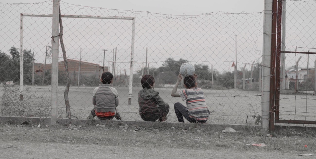 Fuera de las plataformas electorales: preocupa a pediatras la situación de infancias y adolescencia