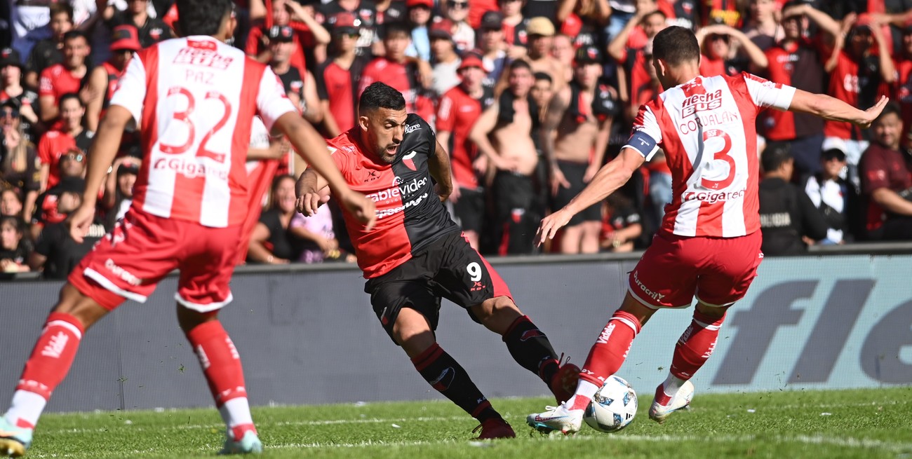 Colón y Unión igualaron en una nueva edición del clásico santafesino