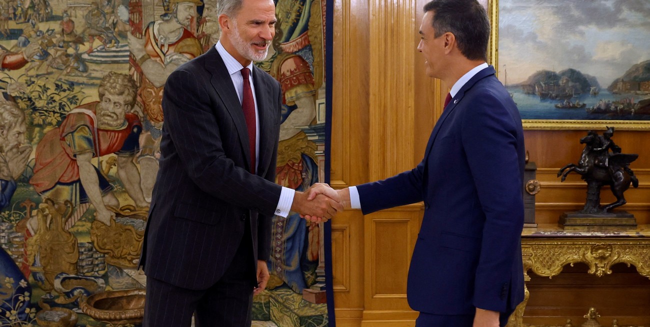 El rey de España encargó a Sánchez formar Gobierno tras el fracaso de Núñez Feijóo
