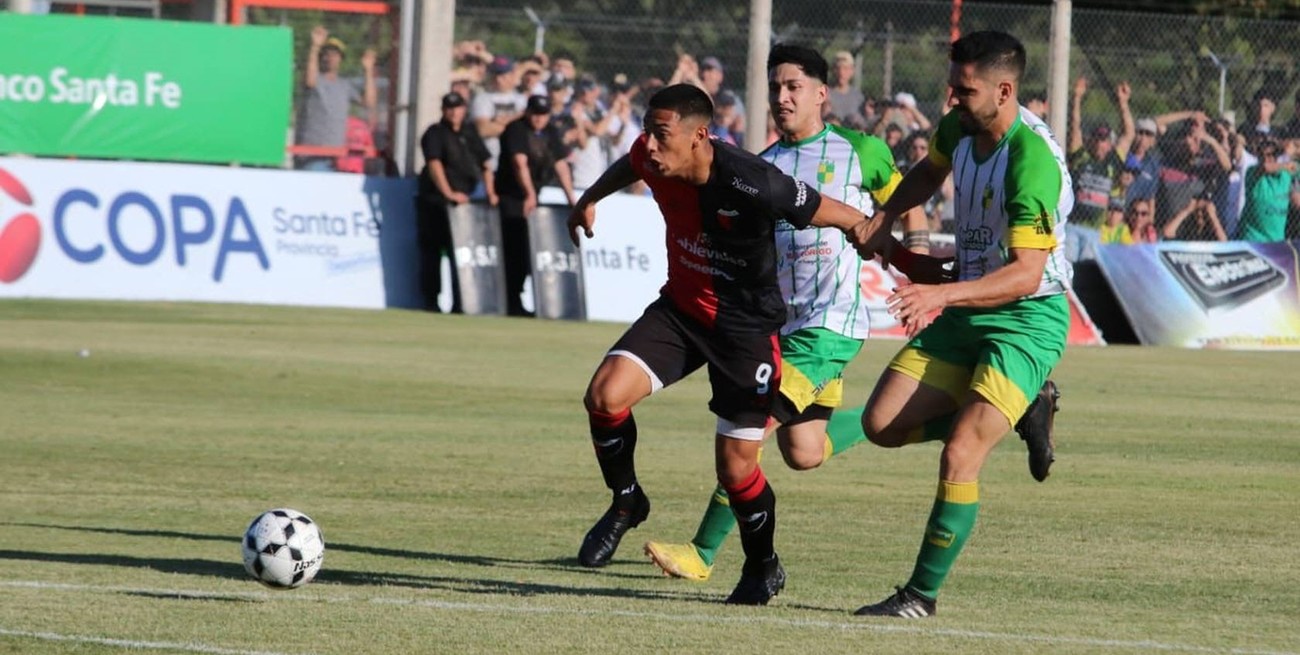 Colón goleó a Juventud de Malabrigo y habrá clásico santafesino en la Copa Santa Fe