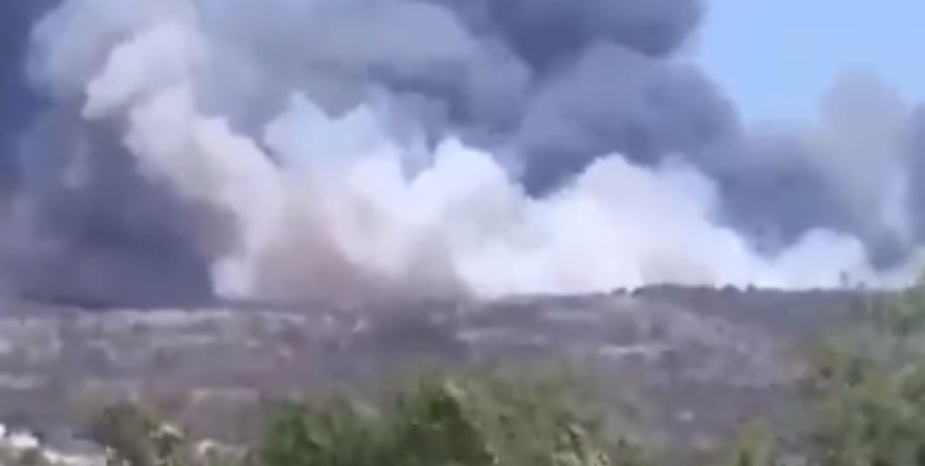 Hizo una fogata para preparar un café y provocó un incendio forestal: terminó detenido