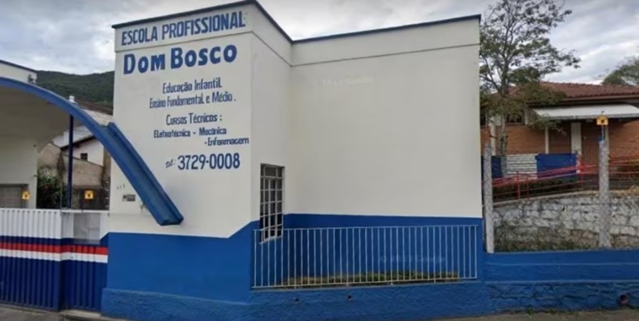 Brasil: esperó afuera de la escuela, mató a un excompañero e hirió a otras tres personas