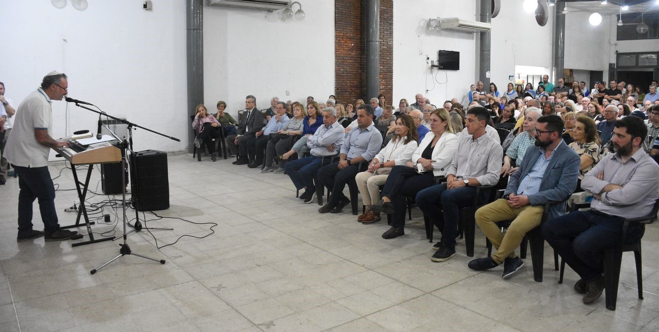 Se realizó en Santa Fe un acto de desagravio por los ataques asesinos en Israel