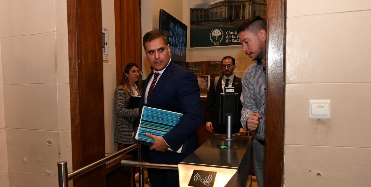 Acuerdos votará este miércoles si toma las acusaciones contra el fiscal rosarino Matías Edery