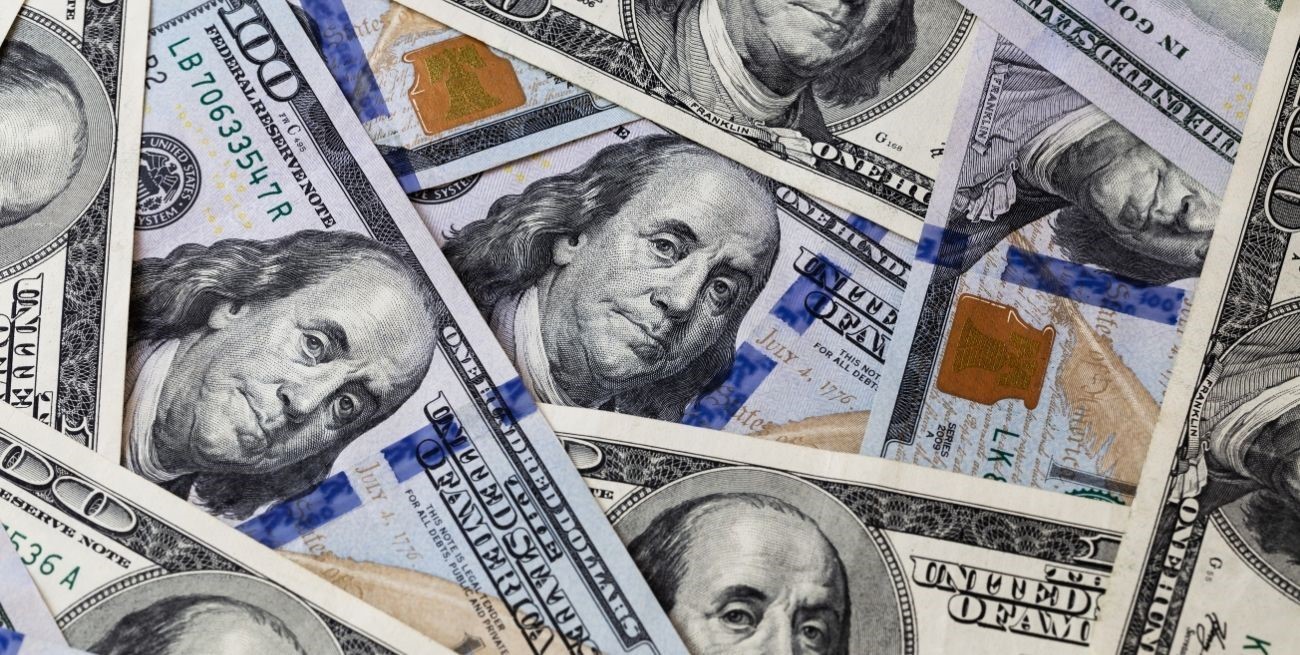 La Argentina sin quicio inauguró el "blue-blue" para el dólar informal