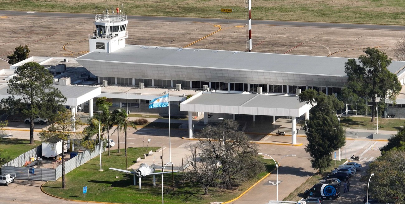 Se inauguran las obras para la internacionalización del aeropuerto de Sauce Viejo