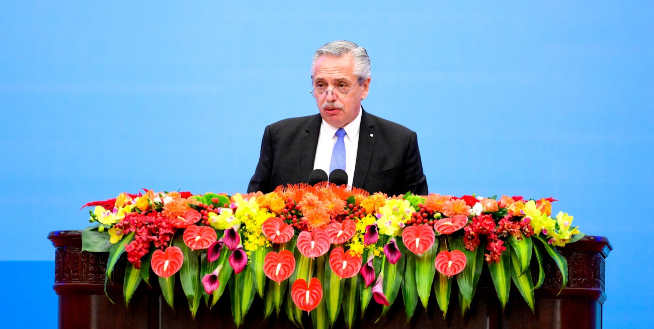 Alberto Fernández le trae yuanes a Massa para tranquilizar la transición al balotaje