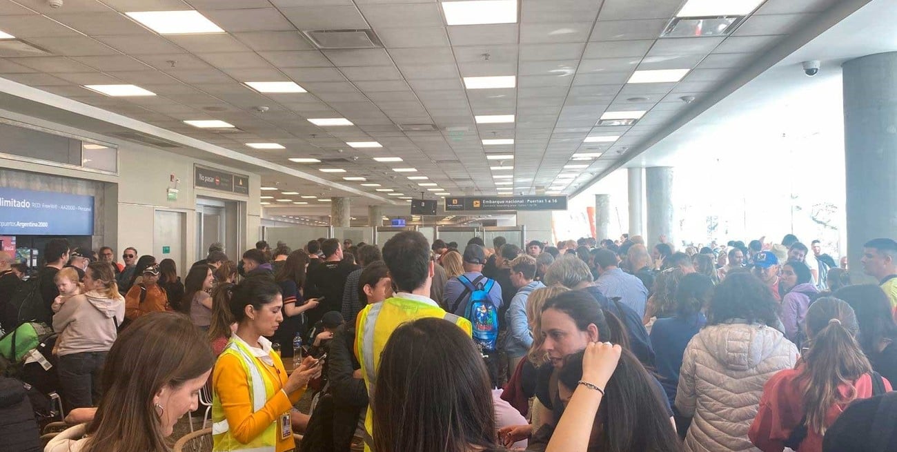 Evacuaron Aeroparque y desviaron vuelos por una amenaza de bomba