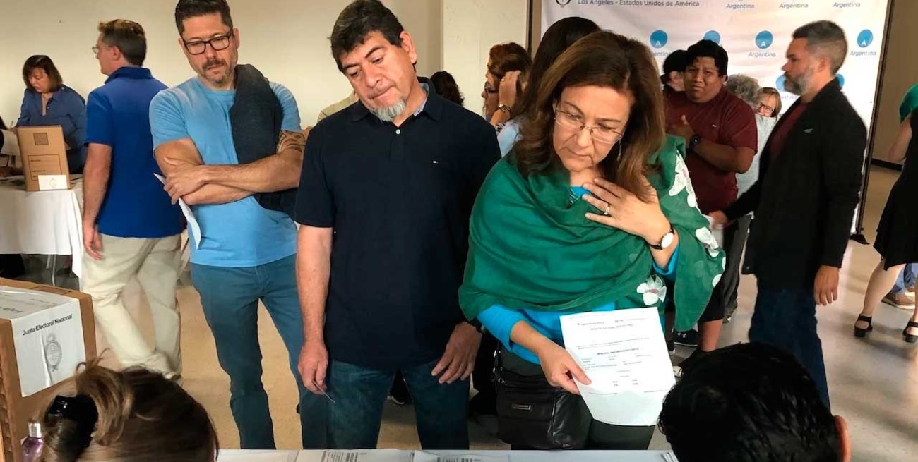 Casi 436.000 argentinos podrán votar en el exterior : cómo es el sistema