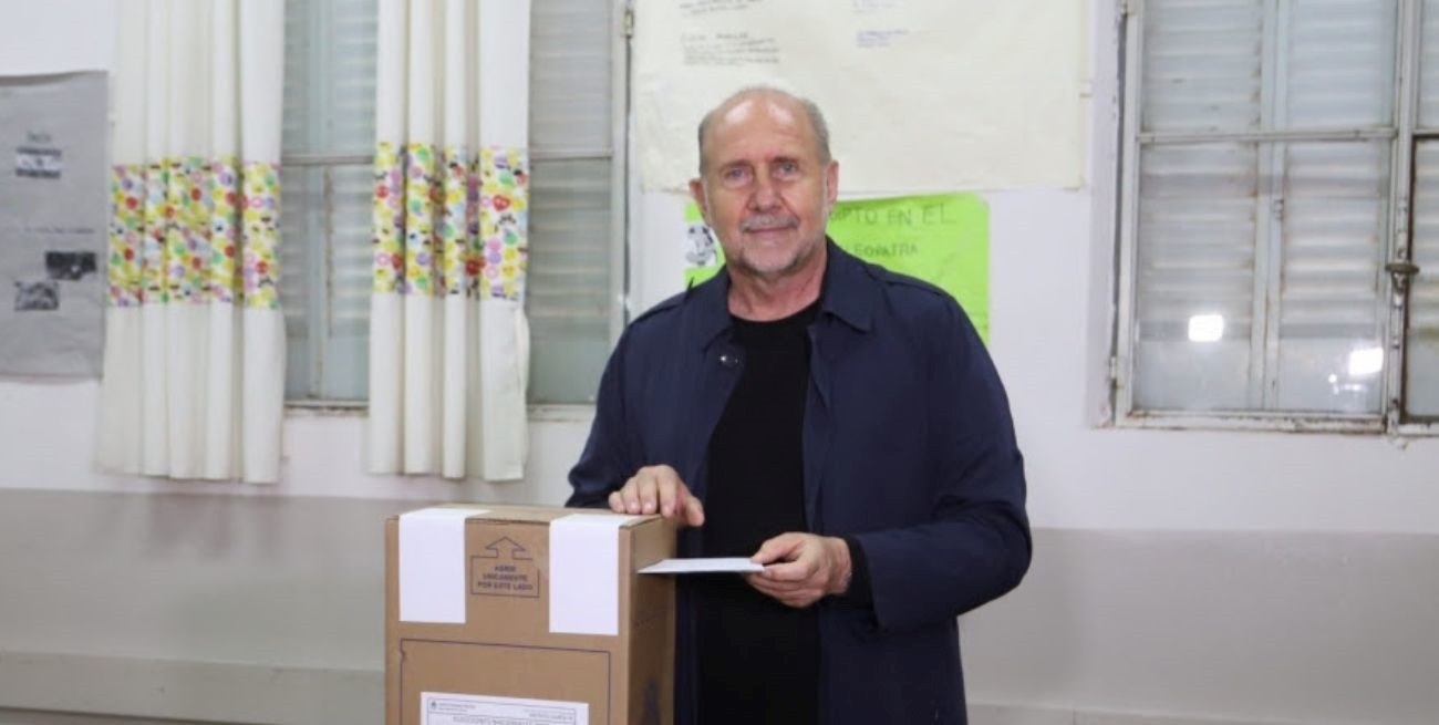 Perotti votó en Rafaela: "Ojalá tengamos un camino de más federalismo y mayor sensatez"