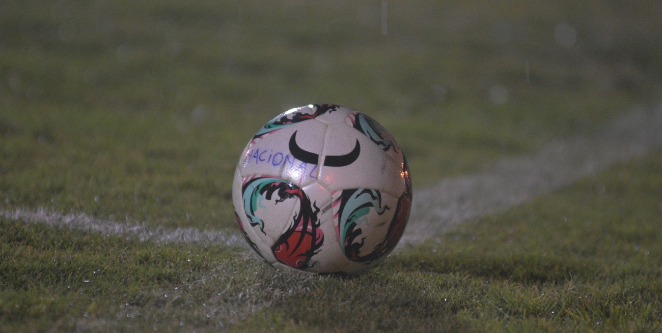 La lluvia marca el renacimiento de los campos de juego en Santa Fe