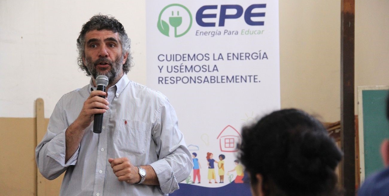 EPE visitó escuelas en Santa Rosa de Calchines y Estación María Juana