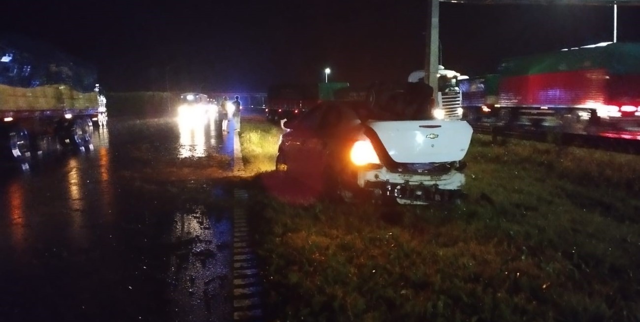 Un bebé salió despedido del auto que despistó en la Autopista Rosario - Santa Fe