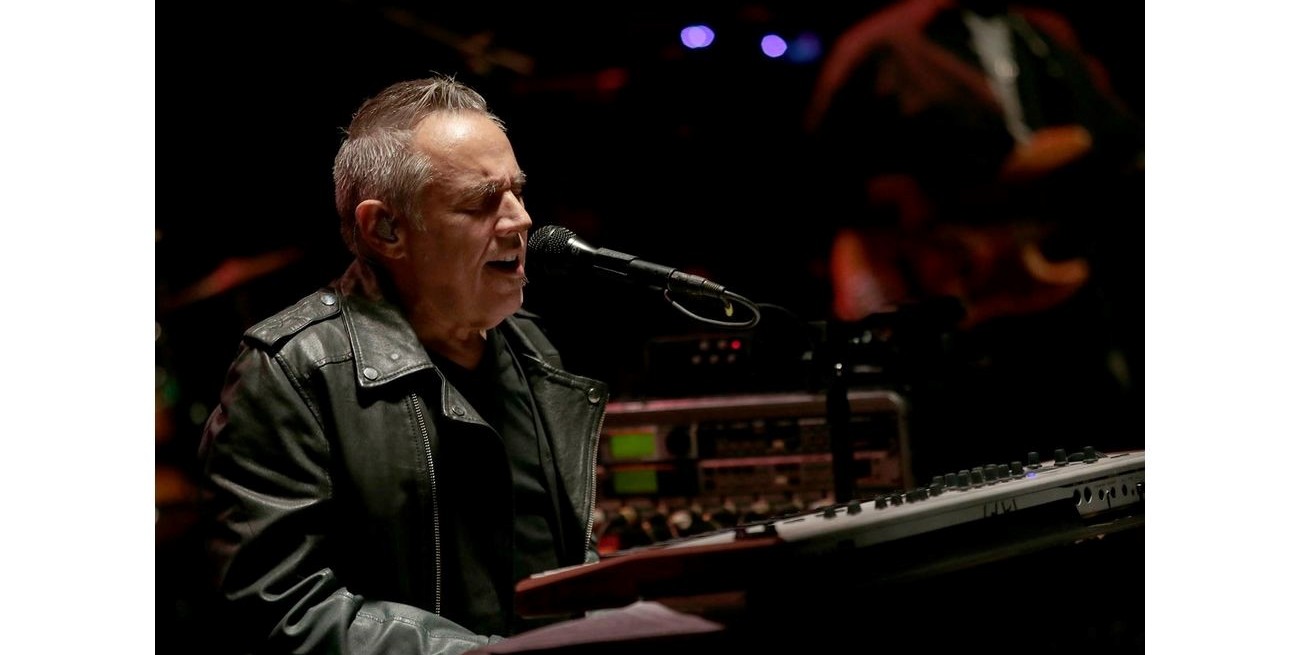 Alejandro Lerner: "León fue la persona que me puso los auriculares en el estudio de grabación"