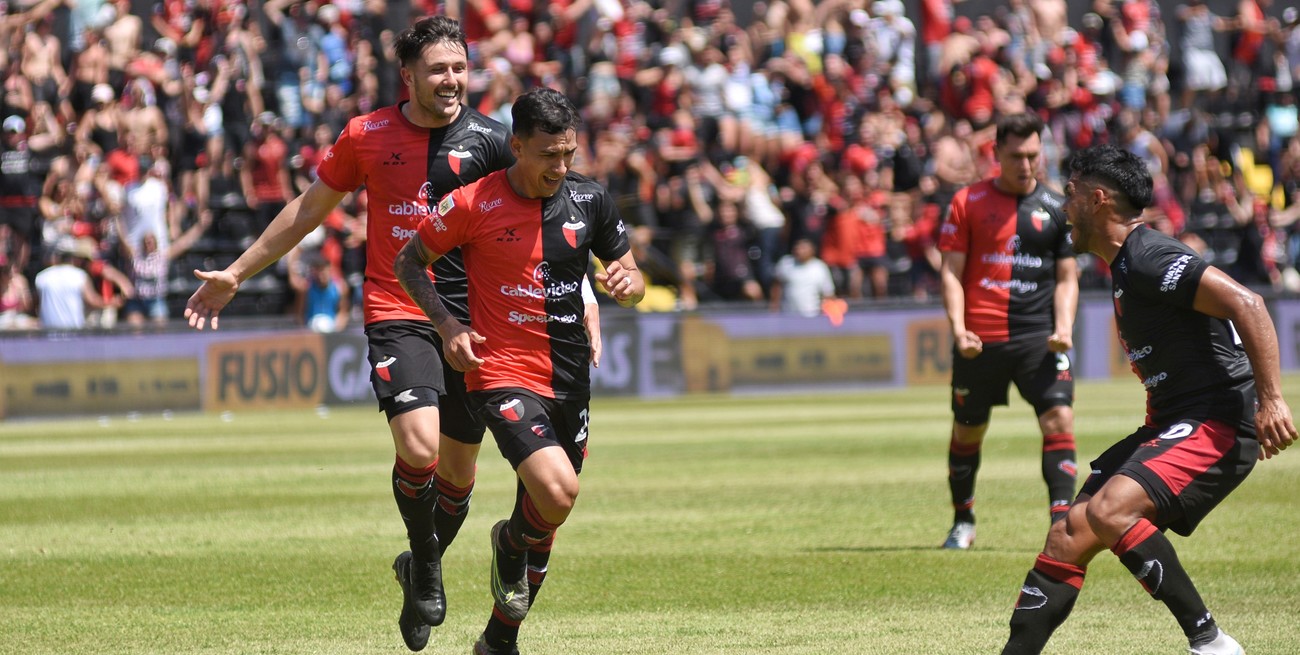 Triunfo clave de Colón ante Atlético Tucumán en Santa Fe