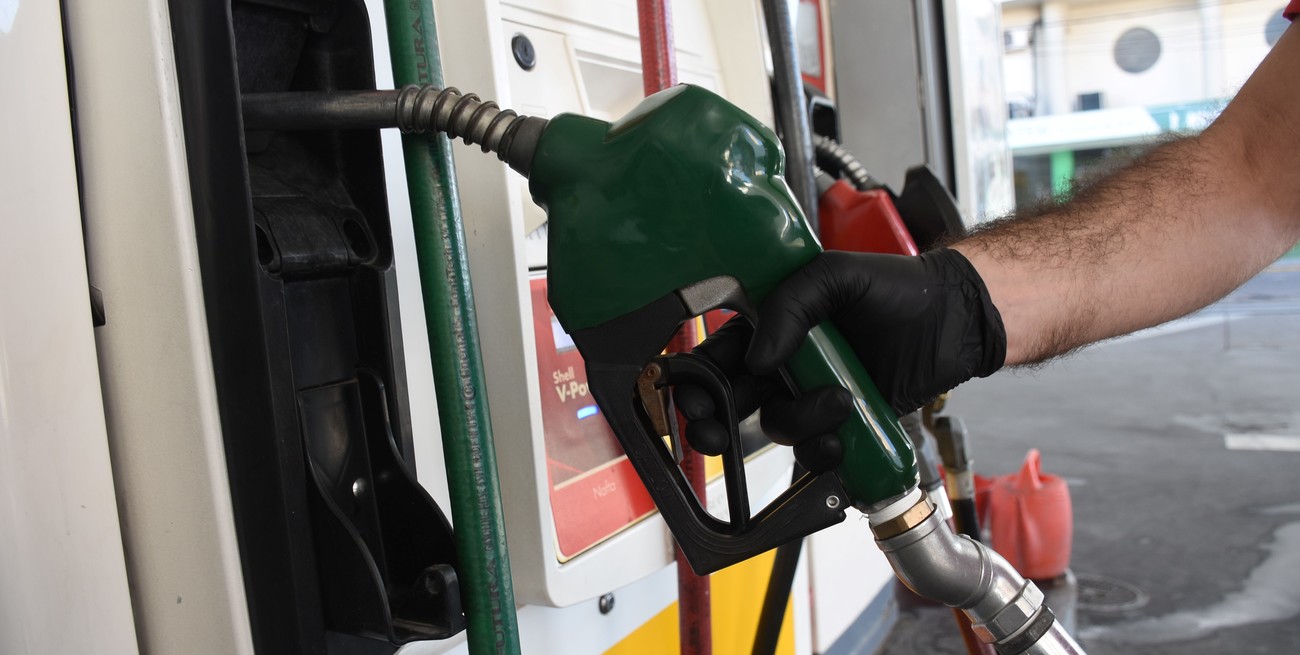 Massa advirtió a las petroleras: "Si el martes a la noche no está resuelto, no van a poder sacar un barco"