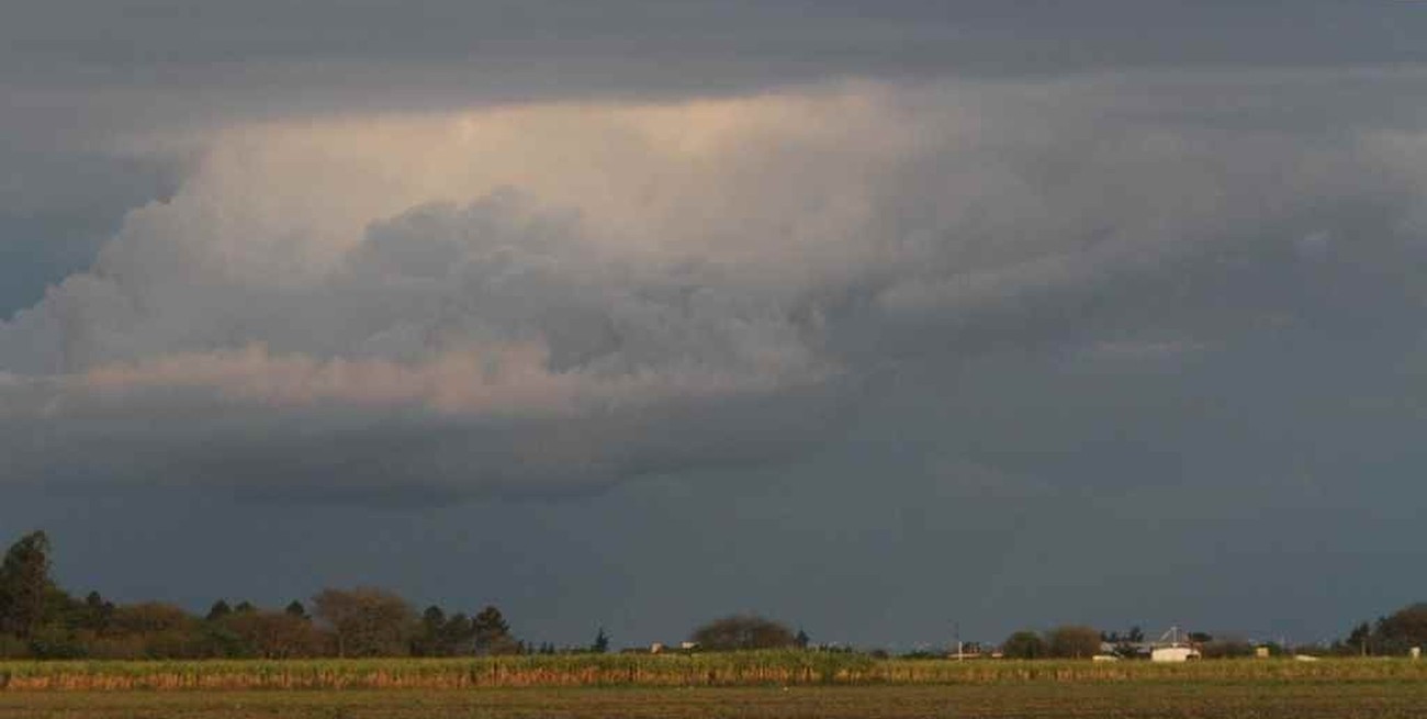 Alerta naranja por tormentas en tres provincias de Argentina