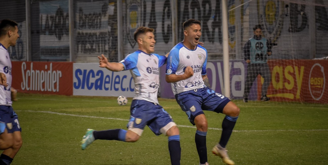 Atlético de Rafaela y Sportivo Las Parejas van por el ascenso