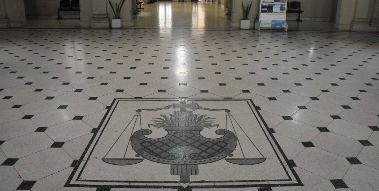 Mujer imputada por participar de una entradera y balear al vecino que quiso detenerla