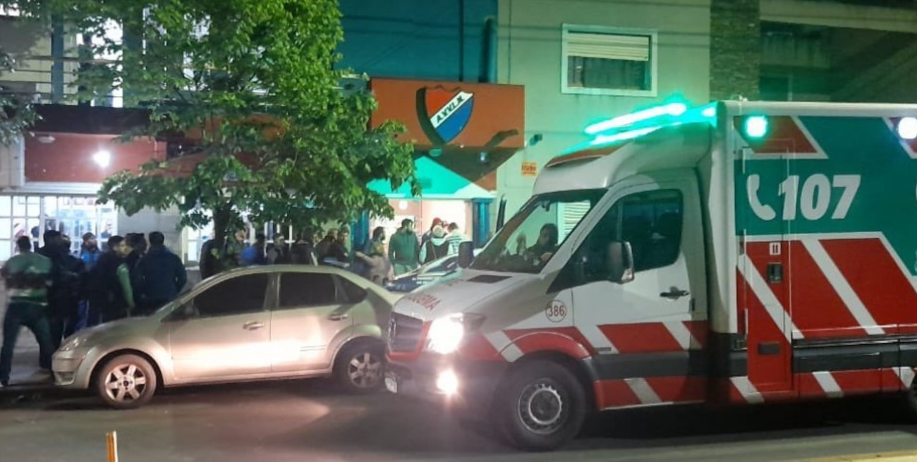 Vélez Sarsfield: disturbios y un herido en el cierre de campaña de La V Azulada