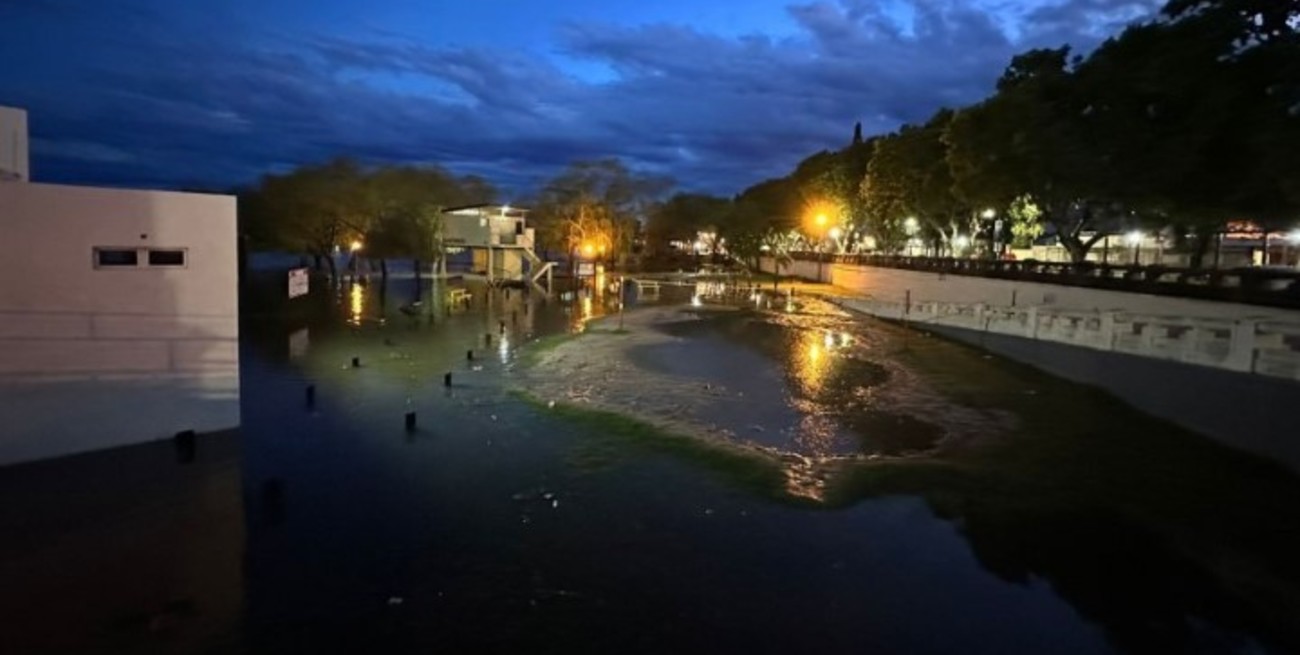 Concordia: 400 familias evacuadas por la crecida de río Uruguay