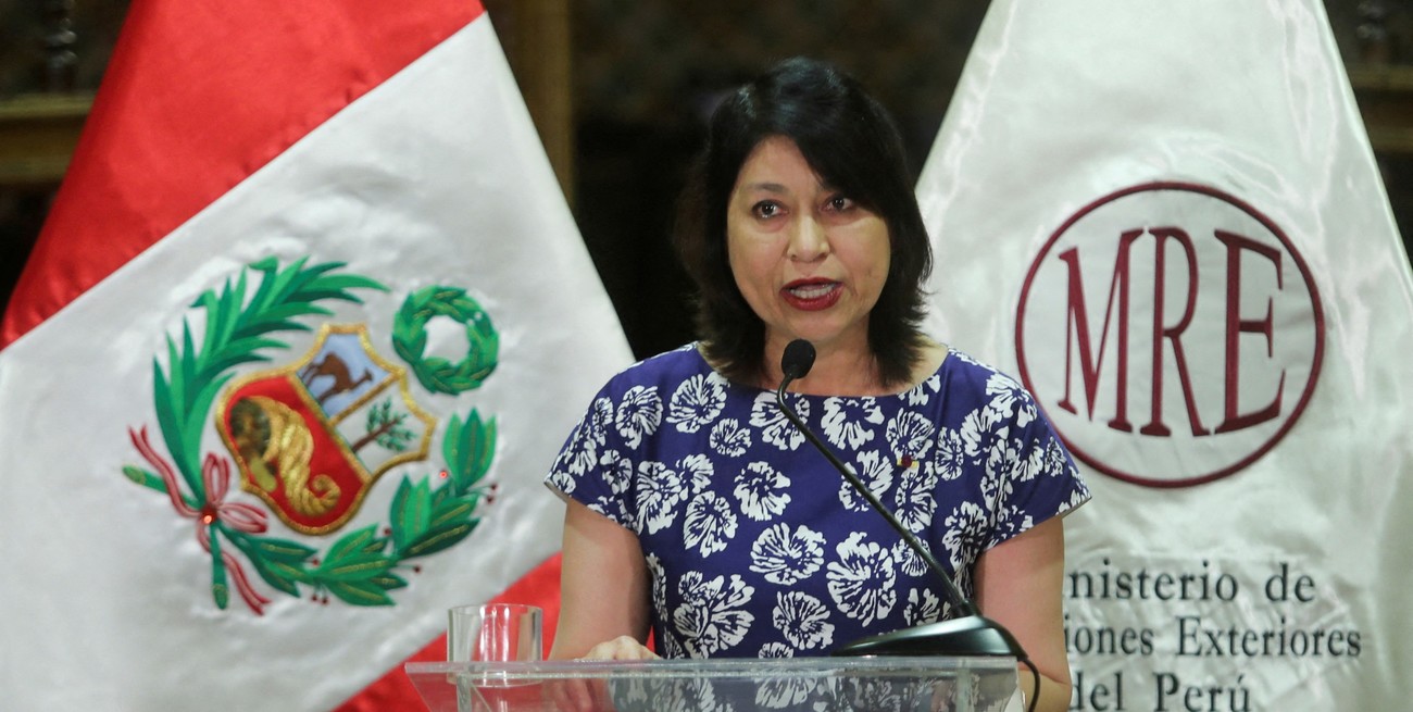 Perú: renunció la Canciller, tras anunciar una fallida reunión entre Boluarte y Biden