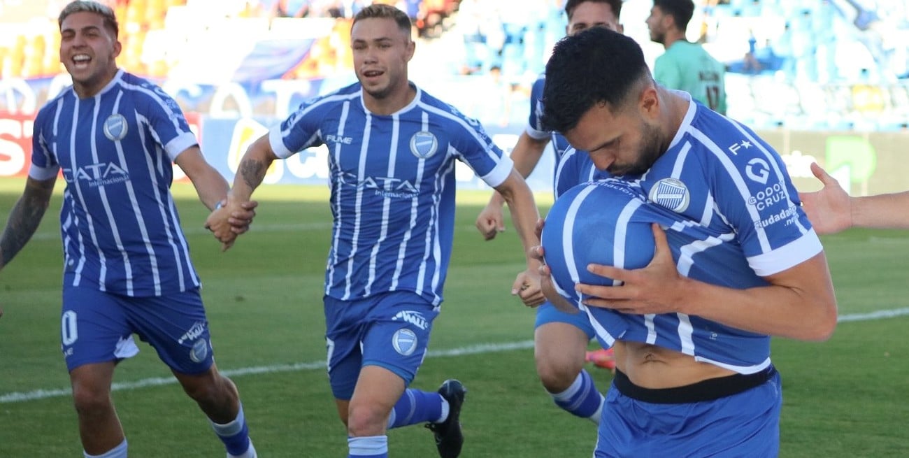 Godoy Cruz derrotó a Platense: quedó a un paso de los cuartos y de Libertadores