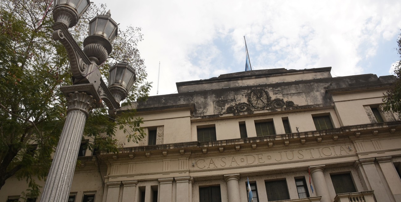 Santa Fe: condenaron al empleado judicial que abusó de sus exparejas