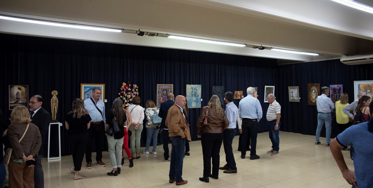 Inauguró la Bienal de Arte Visual de Inspiración Religiosa