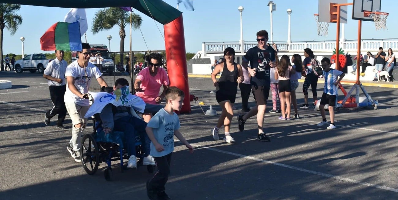 Coronda organizó una Correcaminata por la Inclusión desde la discapacidad