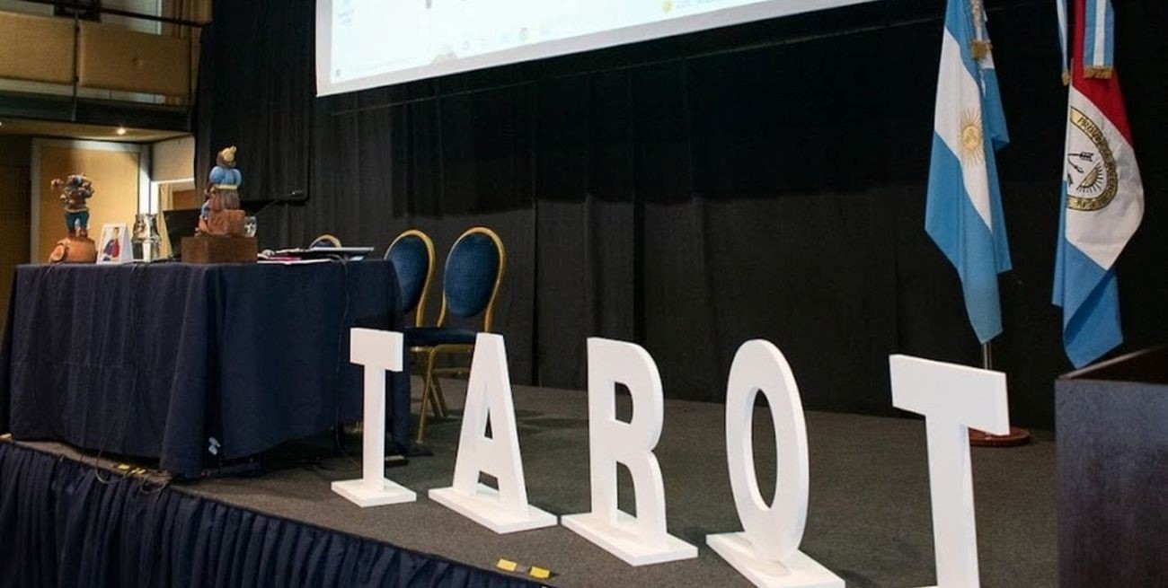 Los secretos de las cartas: Rosario tiene una cita con el tarot