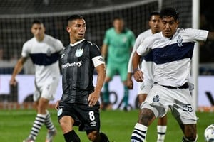 El "Lobo" no pudo con el "Decano" y sigue en la lucha por mantener la categoría. Crédito: Prensa Atlético Tucumán