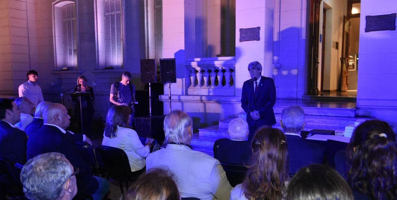 "No me moleste mosquito"

