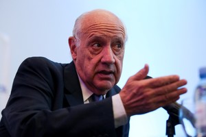 "Es bueno explicitar la opción de voto entre las únicas dos que la ley habilita", sostuvo Lavagna. Crédito: REUTERS / Archivo.